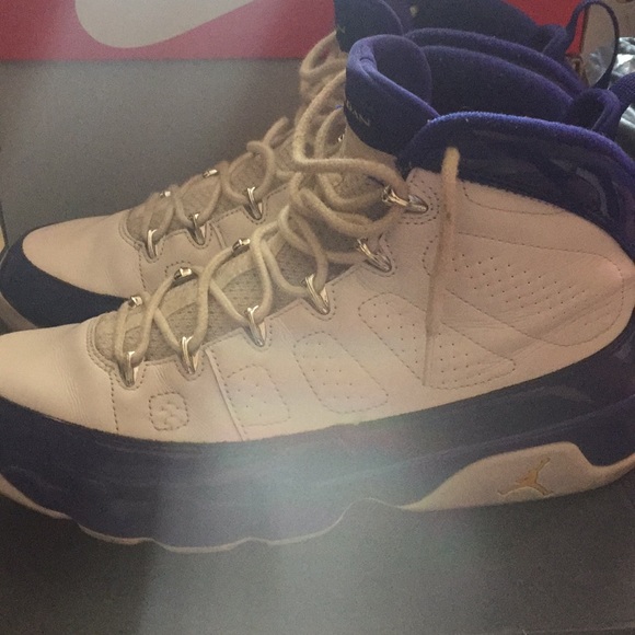 Air Jordan’s 9 retro main image 4